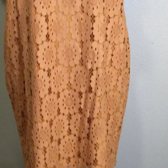 Lace Dress - Picture 2 of 7